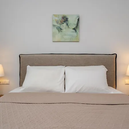 Mitos Hotel 4*