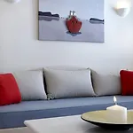 Ξενοδοχείο Mitos 4*
