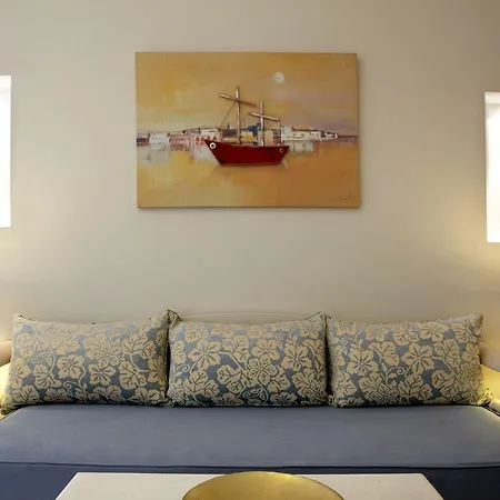 Mitos Hotel