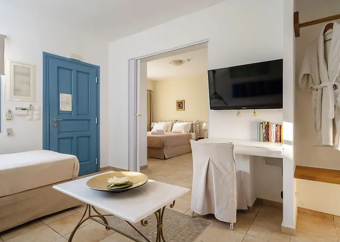 Mitos איוס פרוקופיוס